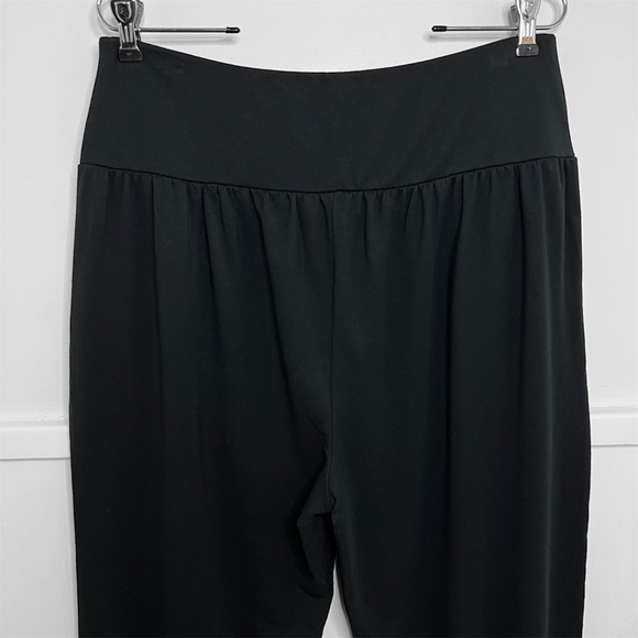 Garnet Hill Black Perfect Travel Lounge Jogger Pants - Picture 6 of 9
